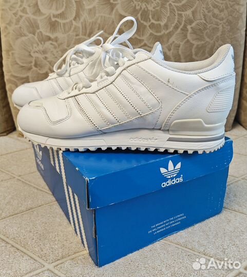 Кроссовки adidas zx 700