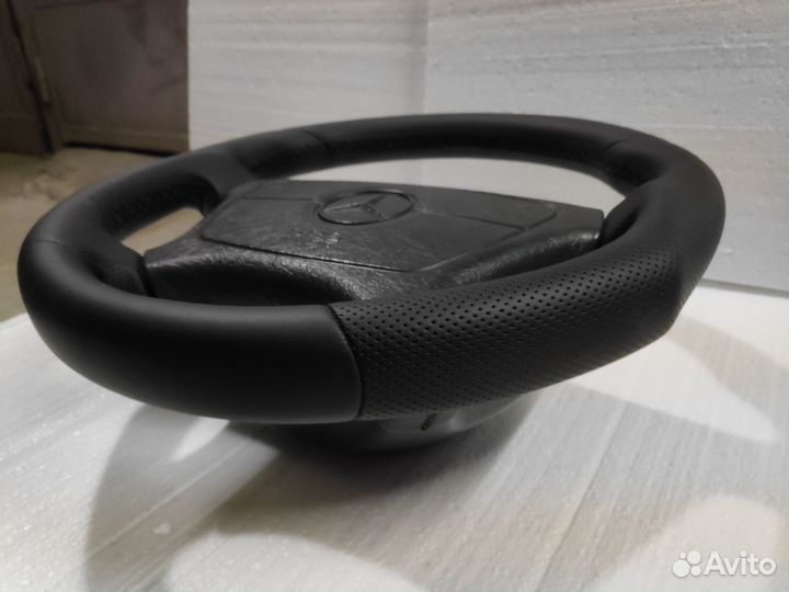 Руль на Мерседес анатомический