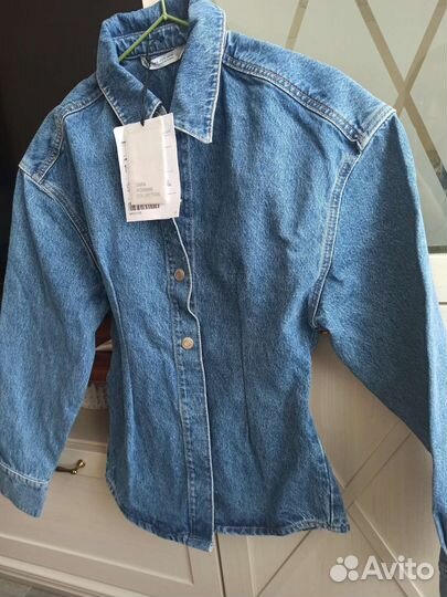 Zara джинсовая рубашка новая s