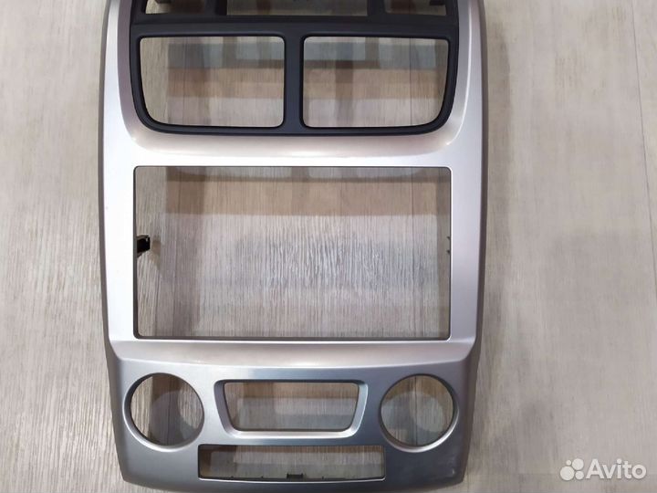 Рамка для магнитолы Kia Sportage 2