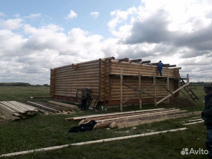 Бригада строителей