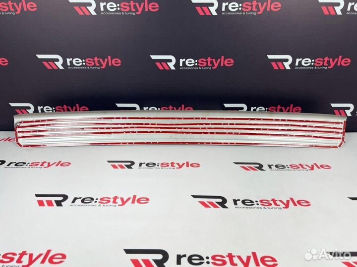 Накладка заднего бампера Lexus с загибом K1797