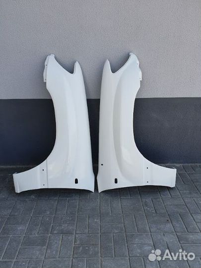 Крылья штатные пластиковые Toyota Land Cruiser 100