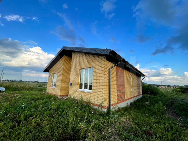 Коттедж 97 м² на участке 10 сот.