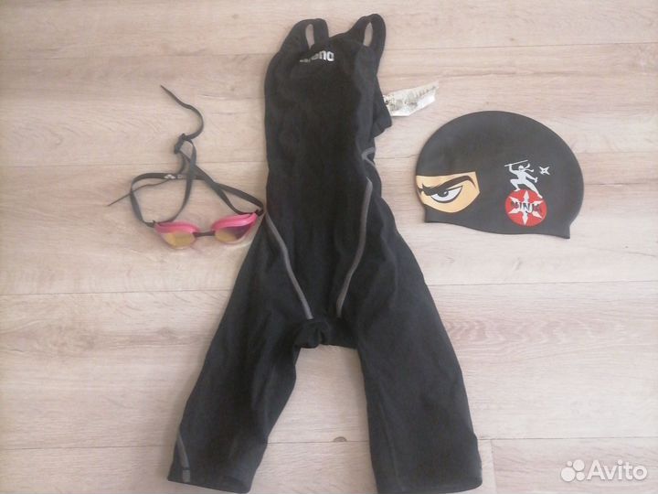 Гидрокостюм arena 34 размер очки и шапочка