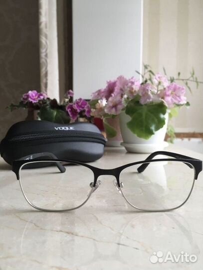 Женские очки Vogue