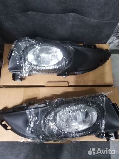 Противотуманные фары на Mazda 3 2005 года 1,6 л