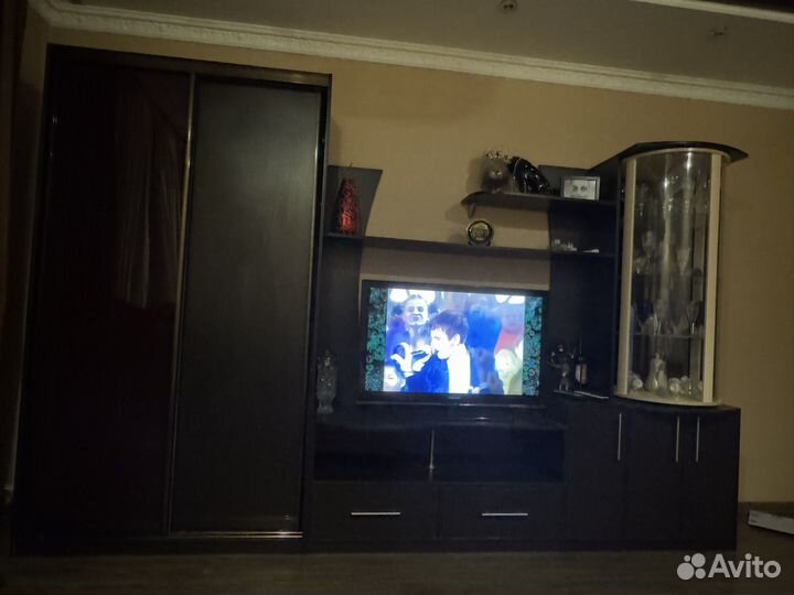 Стенка в гостиную