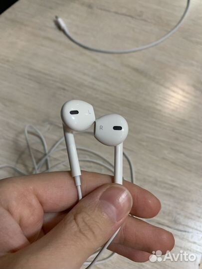 Наушники apple earpods