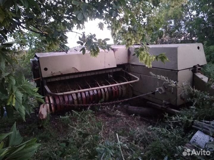 Пресс-подборщик Fortschritt К-454, 1983