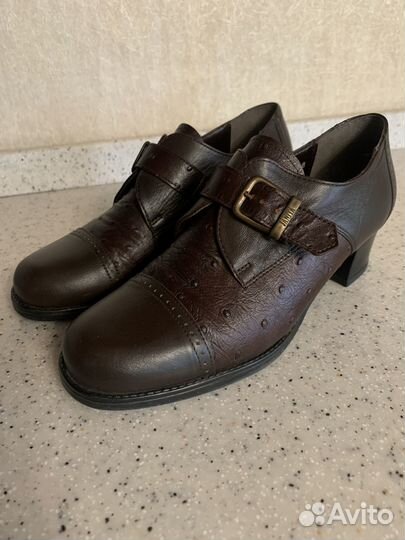 Туфли кожаные 37раз. Финляндия