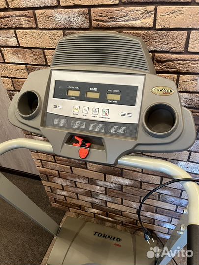 Беговая дорожка Torneo Linia t-203