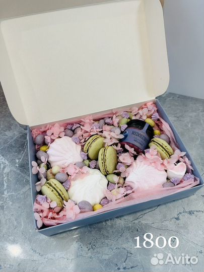 Подарочные сладкие боксы с орехами, сухофруктами