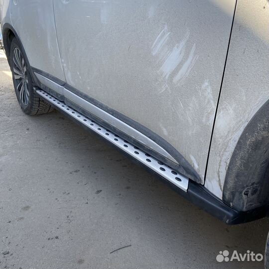 Площадки ступеньки Mitsubishi Outlander