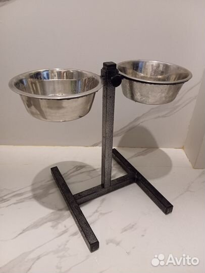 Подставка разборная с двумя мисками для собак