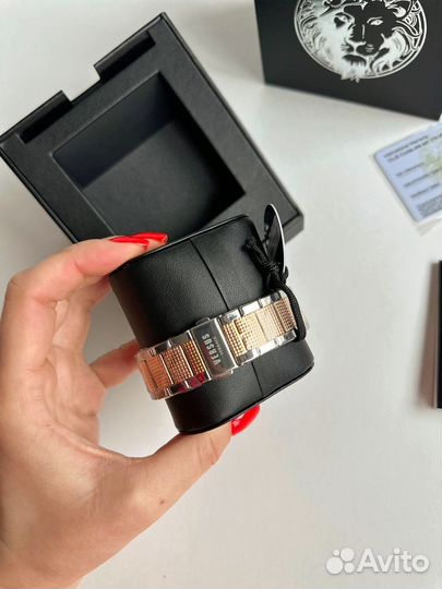 Наручные часы Versace