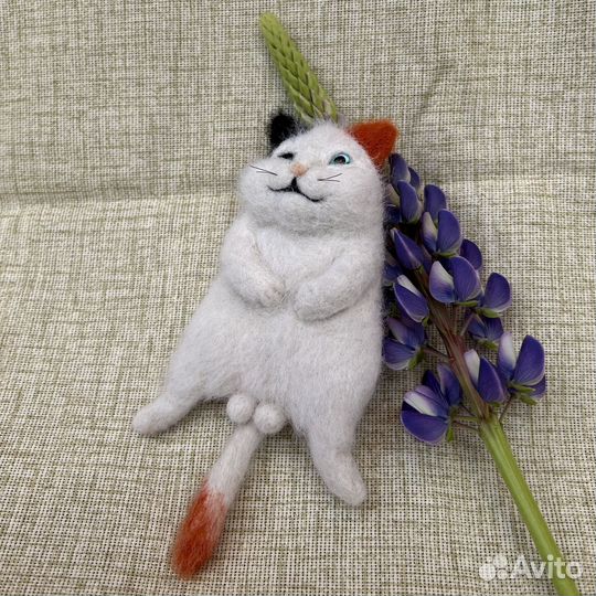 Брошь из валяной шерсти - Кот