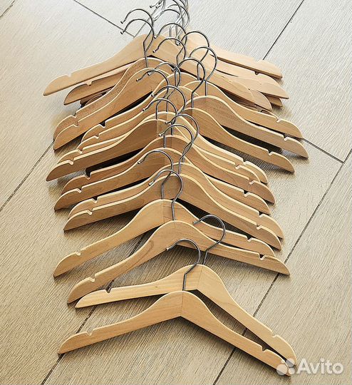 Вешалки плечики IKEA детские деревянные