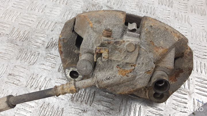 Суппорт передний левый Volkswagen Transporter T5