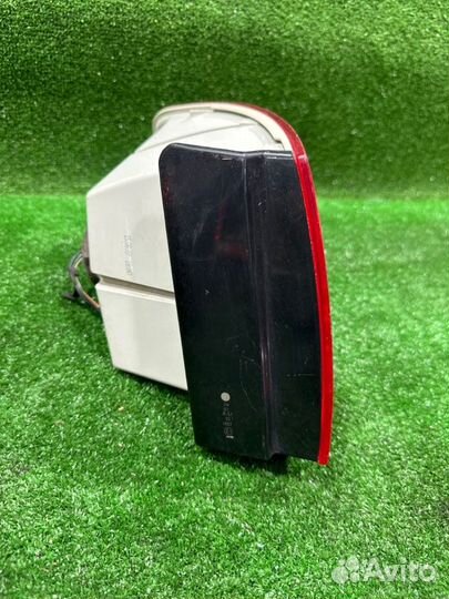 Фонарь задний правый Volkswagen Jetta седан 1.6