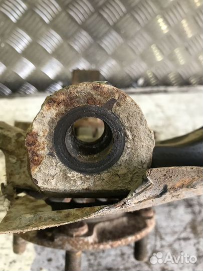 Кулак передний правый Инфинити FX35 Infiniti FX35