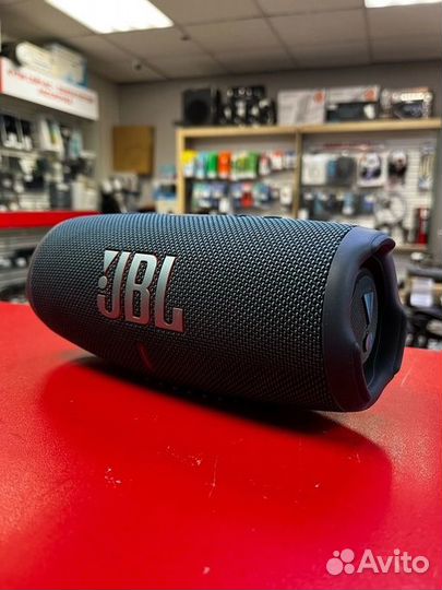 Портативная акустика JBL Charge 5