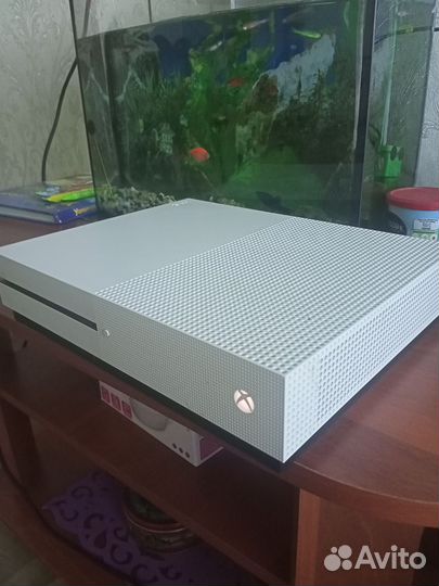 Xbox One s