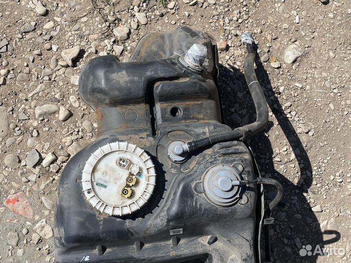 Land Cruiser 200 топливный бак