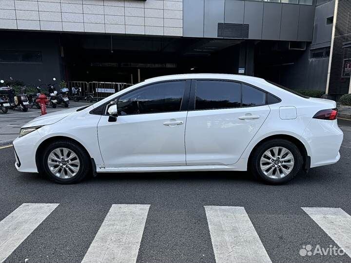 Toyota Corolla 1.5 CVT, 2021, 35 000 км