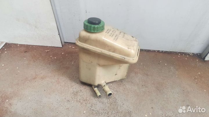 Бачок гидроусилителя Audi A6 C4 Audi 100