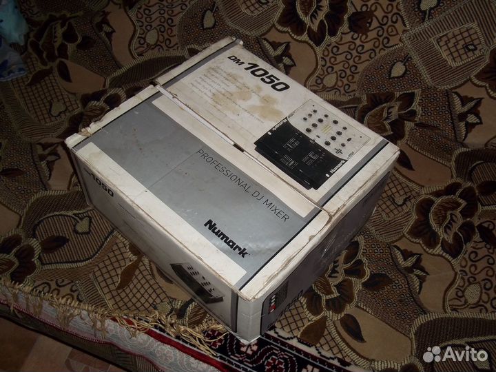 Микшерный пульт numark 1050