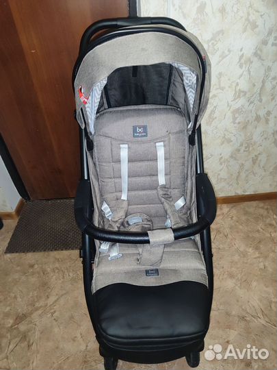 Прогулочная коляска с надувными колесами