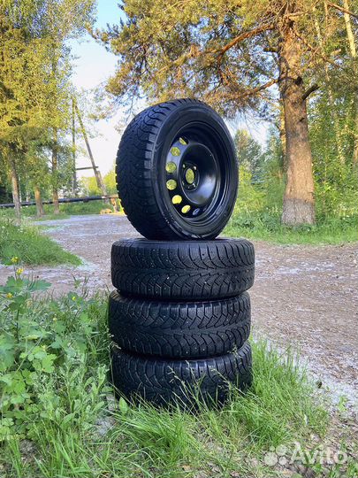 Комплект зимних колёс 215/55 R16 Peugeot Citroen