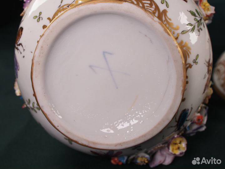 Фарфоровая ваза. XIX век. Франция