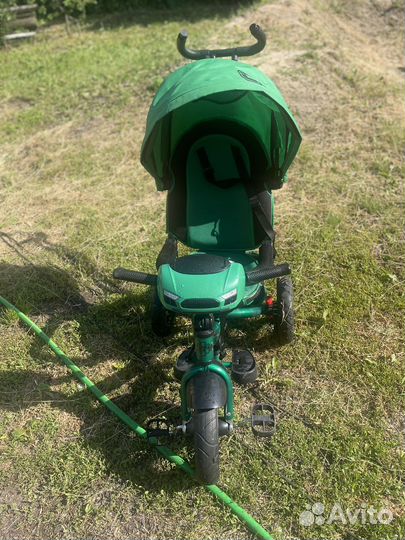 Детский велосипед с ручкой