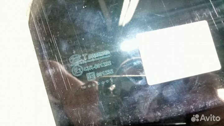 Стекло задней правой двери Приора