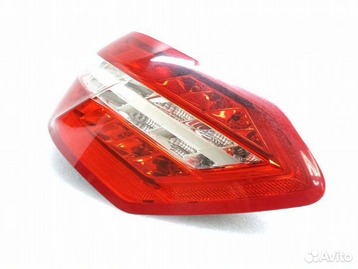 Фонарь задний правый Mercedes-Benz E-Class W212