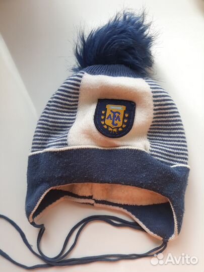 Шапки демисезонные бу размер 48-52 за все