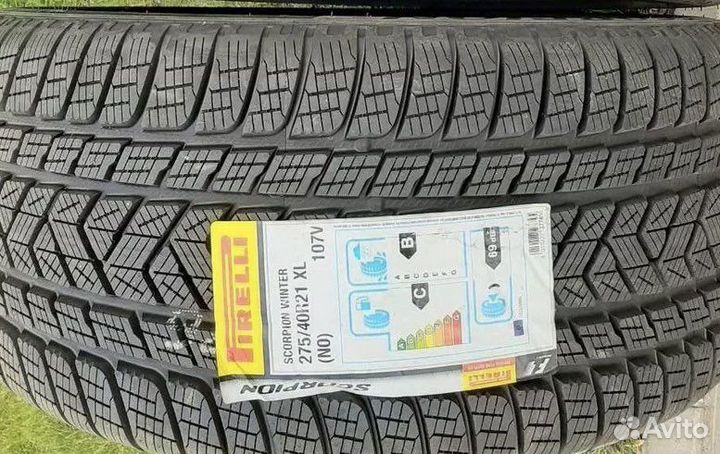 Pirelli Scorpion Winter 275/40 R21 и 305/35 R21 109V