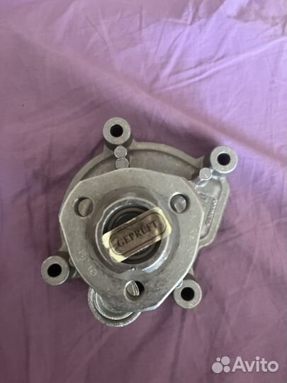 Насос системы охлаждения Volkswagen Polo