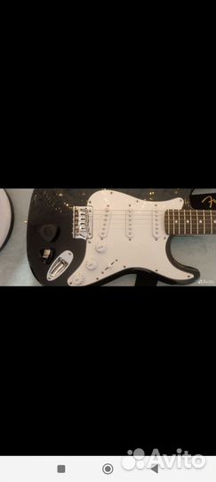 Электро гитара Fender squier bullet strat
