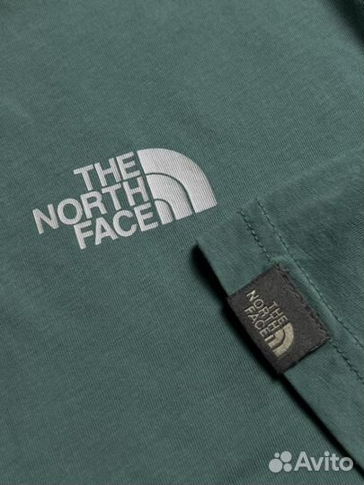 Футболка The North Face