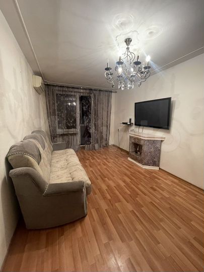 3-к. квартира, 80 м², 2/5 эт.