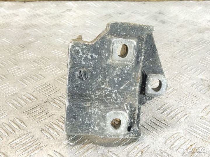 Кронштейн кпп Mitsubishi Lancer 9