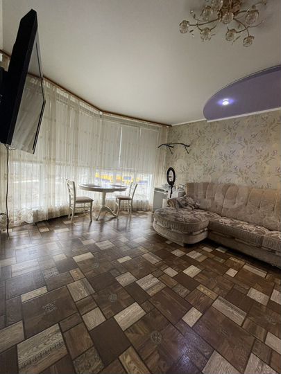 2-к. квартира, 73,4 м², 9/9 эт.