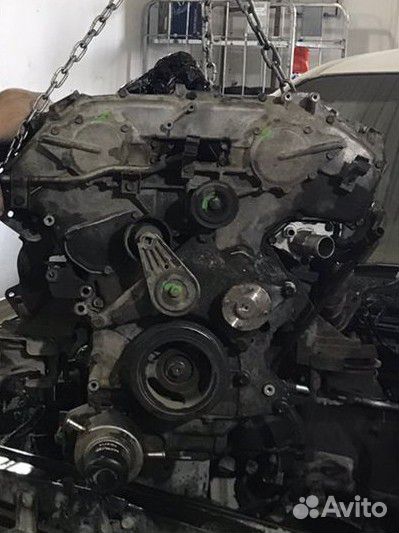 Разобранный двигатель