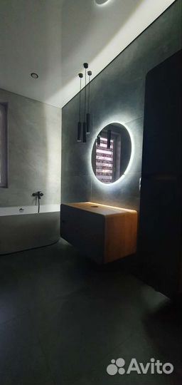 Круглое зеркало с подсветкой