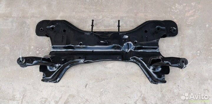 Hyundai Getz 624011C200: подрамник спереди