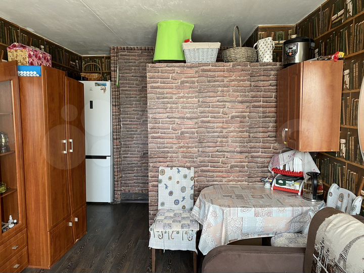 Комната 15,5 м² в 8-к., 8/9 эт.