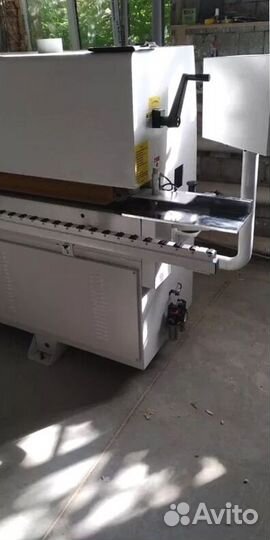 Кромкооблицовочный станок с чпу